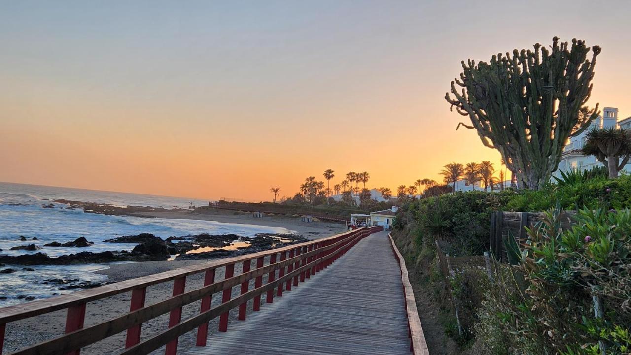 Elena Flat A Little Paradise Right On The Beach Sitio de Calahonda Buitenkant foto