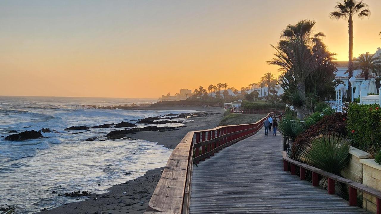 Elena Flat A Little Paradise Right On The Beach Sitio de Calahonda Buitenkant foto